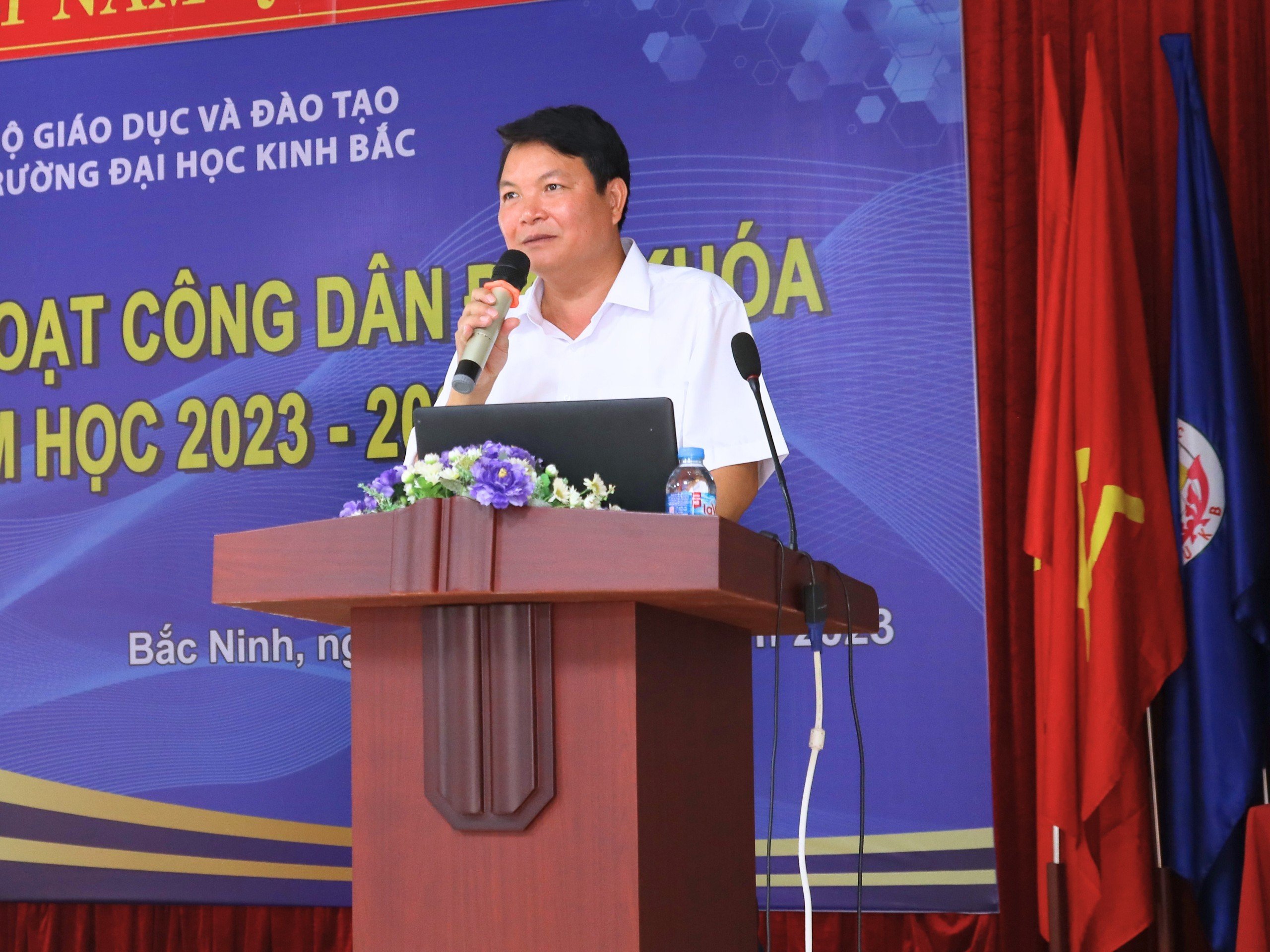 TS. Nguyễn Văn Hùng ?Phó trưởng Ban Tuyên giáo Tỉnh ủy Bắc Ninh